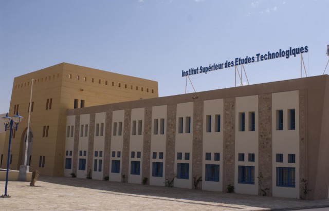institut superieur des etudes technologiques de kebili