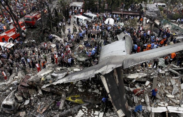 RT_indonesia_plane_crash1_ml_150629_16x9_992
