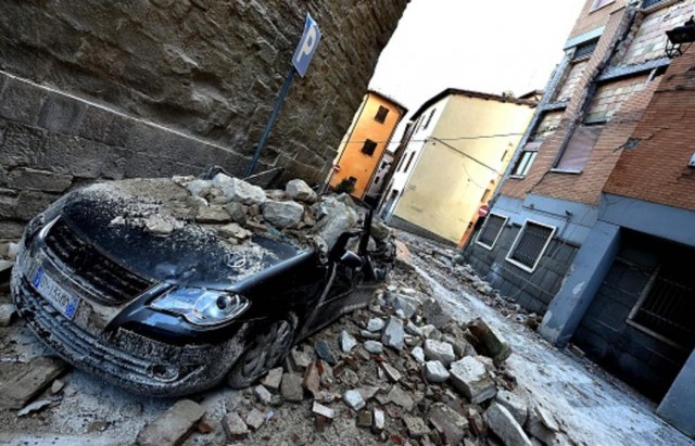 ITALY-QUAKE