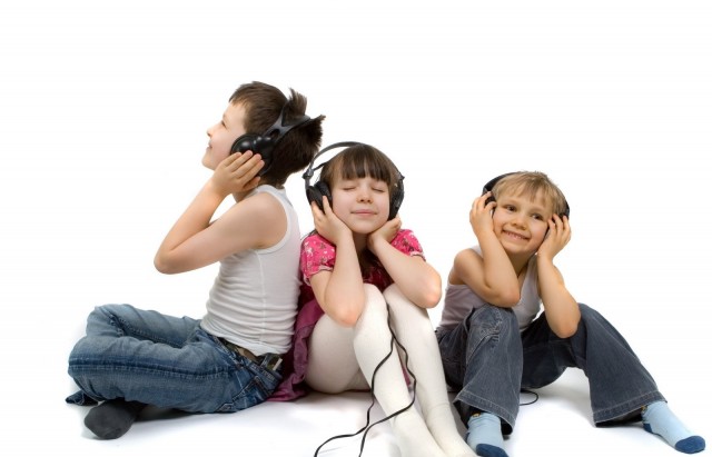 children listening to music