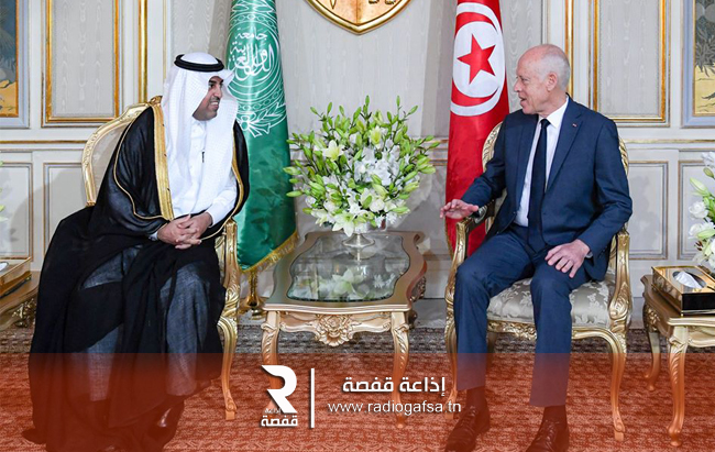 رئيس الجمهورية يلتقي رئيس البرلمان العربي