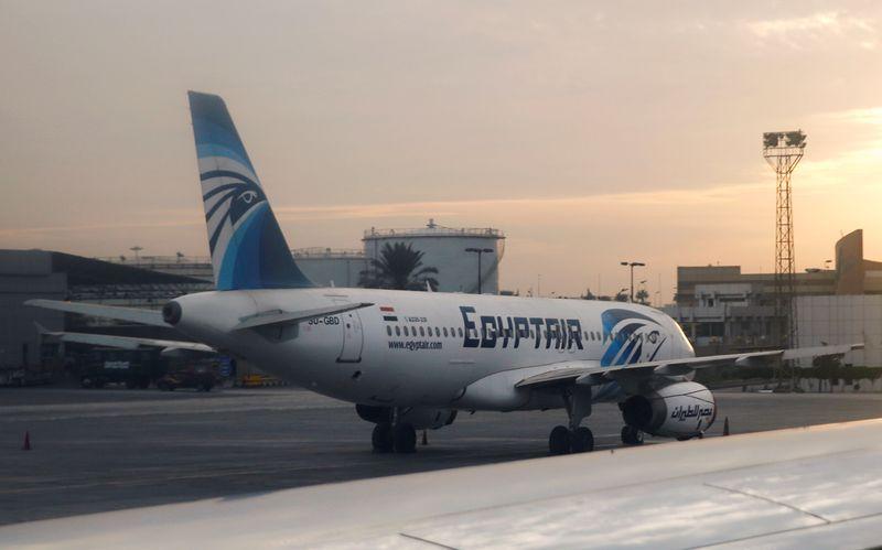 مصر للطيران ستعلق رحلاتها من وإلى الصين بسبب فيروس كورونا