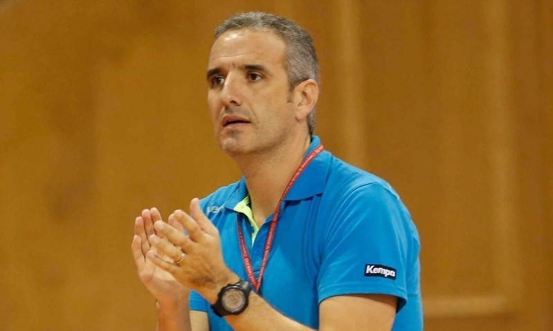 قرار اقالة مدرب المنتخب التونسي لكرة اليد طوني جيرونا جاهز